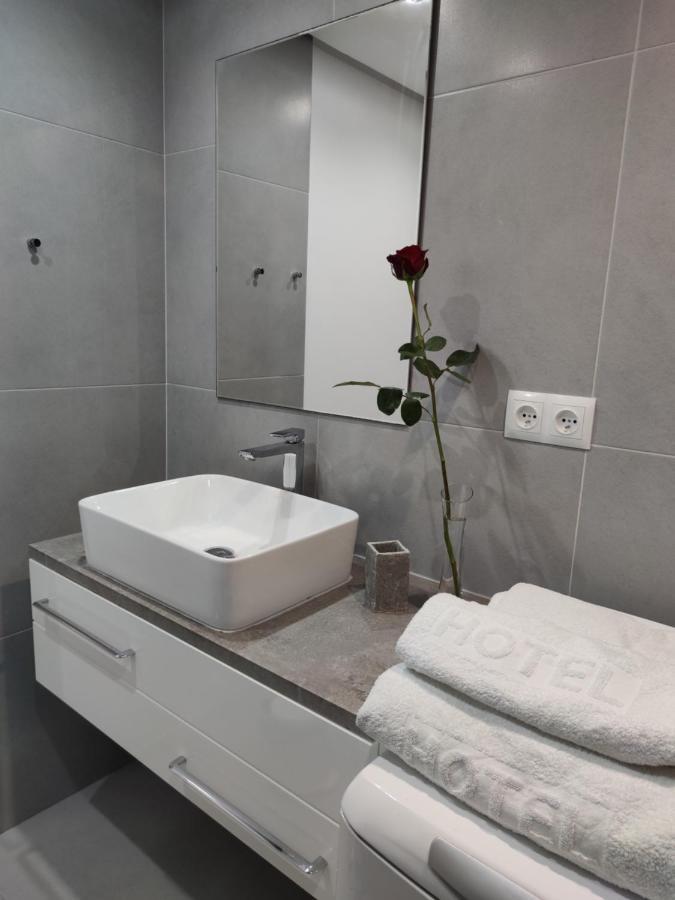 El Palmeral,Sea View,Pool- Seasonal Appartement Torrevieja Buitenkant foto